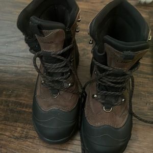 LL Bean never worn 2.5 Trek winter boots